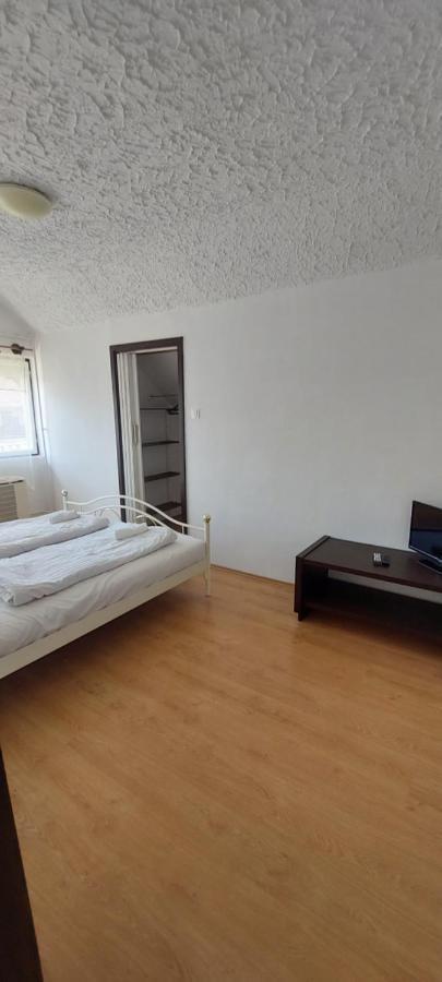 Bluebird Apartman Zalakaros Exterior foto